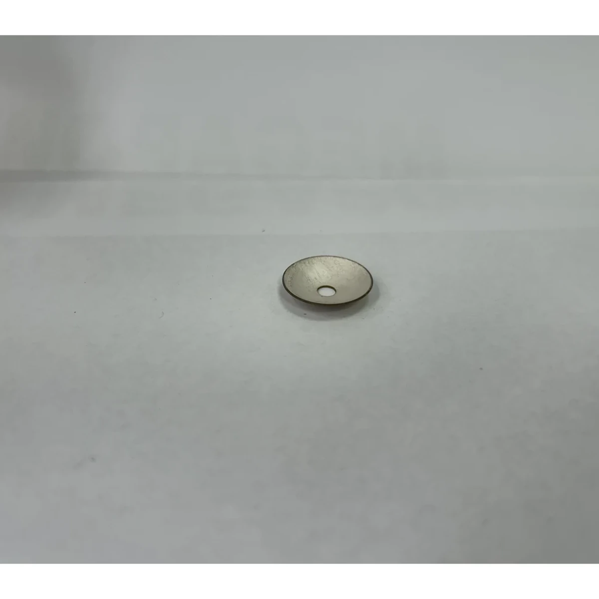 曲率半径とサグ確認用の小型開口付き球面キャップ圧電セラミックス